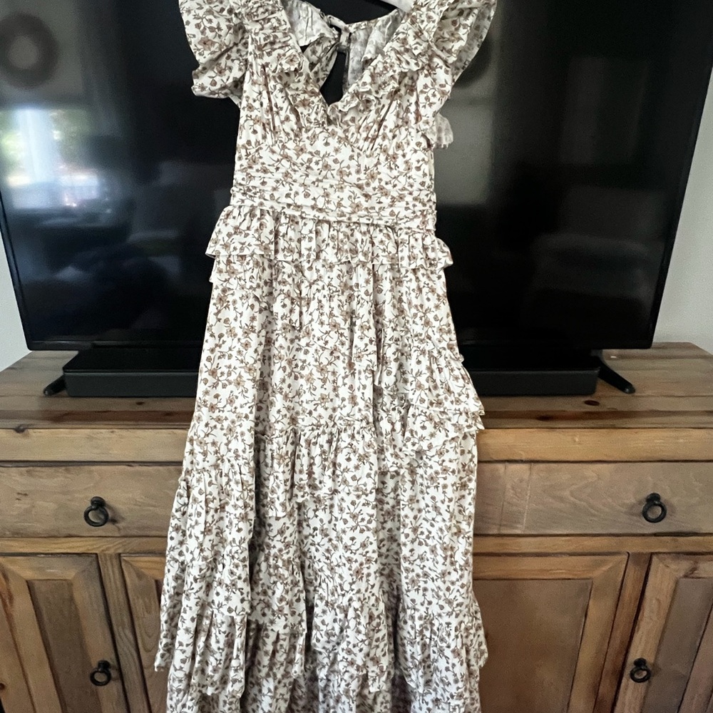 En Saison Floral Maxi Dress - Cream and Brown